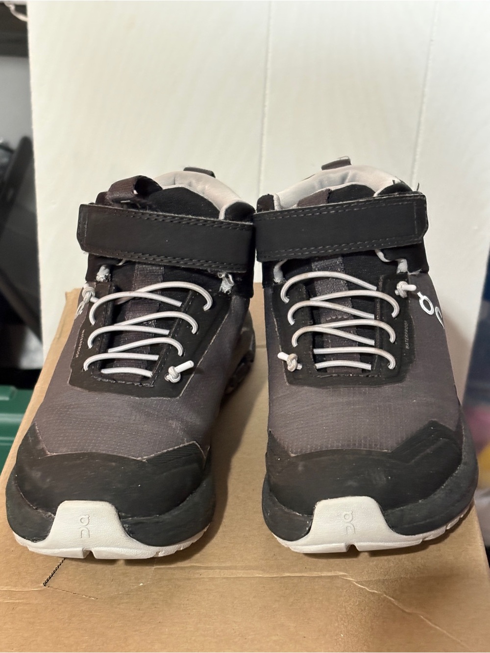 On Running Kids Waterproof Cloudhero Mid Size 12 - Picture 9 of 10